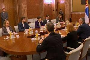 Брнабићева се састала са румунским премијером