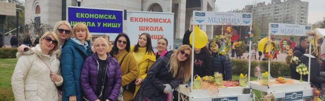Humanitarna akcija prodaja uskršnje dekoracije