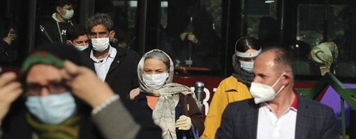 U Iranu rekordan broj umrlih od koronavirusa u danu, nacionalna valuta pala na najniži nivo