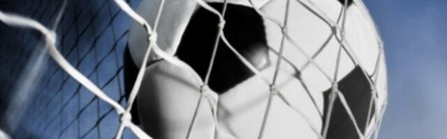 O ČEMU LI JE RAZMIŠLJAO? Neverovatno - šokantan potez moldavskog golmana! (VIDEO)