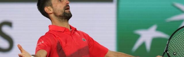 Đoković pobesneo: Rasprava sa sudijom, uključio se Siner (VIDEO)