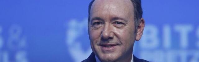 Spejsi optužen za seksualni napad na tri muškarca