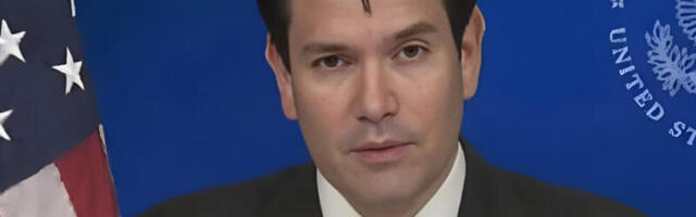 AMERIČKI DRŽAVNI SEKRETAR ŠOKIRAO SVET: Sa krstom na čelu tokom televizijskog intervjua, Marko Rubio izazvao lavinu komentara