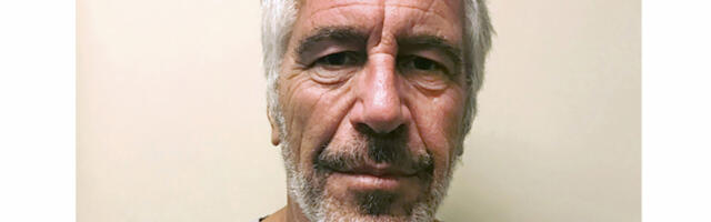 I PRINCEZA U &quot;VISOKOM DRUŠTVU&quot; Šta je naslednica trona radila na žurkama za &quot;lake devojke&quot;