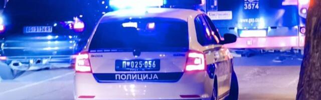Auto pluta jezerom, policija odmah pohitala na lice mesta