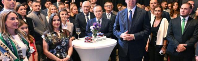 Ambasada SAD u Beogradu obeležila 250 godina nezavisnosti, prisustvovao predsednik Vučić