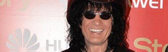 PAPARACO! Prve fotografije Milića Vukašinovića iz rehabilitacionog centra, evo kako izgleda roker nakon amputacije noge