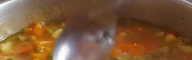 Najlepši kafanski grašak u Srbiji: Tajna je samo u ovom 1 sastojku, on menja kompletan ukus!