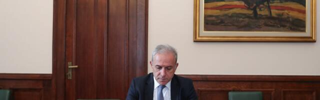 Zdravko Ponoš: Vučić je odlukom da niko ne ide u Brisel ponovo prekršio Ustav 