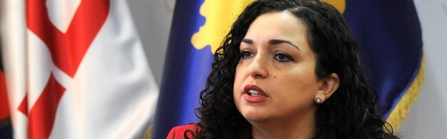 M. Škulić: Inflacija genocida i očekivanje klečanja