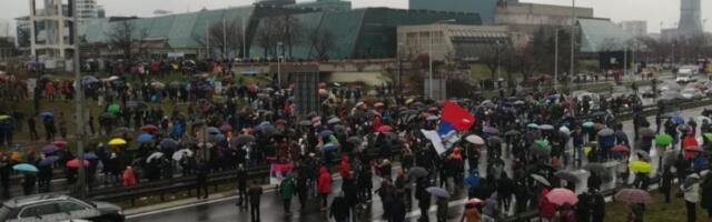 ZAVRŠEN PROTEST: Ćutini aktivisti se razišli, saobraćaj kod Sava Centra počeo da funkcioniše (VIDEO)