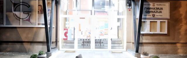 Gimnazijalcima koji bojkotuju nastavu zabranjen ulazak u školu, najavljen protest