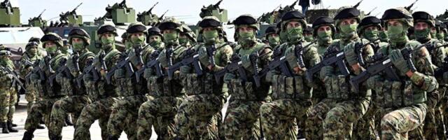 Dveri: Vojska ponižena i sklonjena da ne smeta cirkusu vlasti