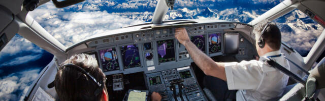 HOROR SCENA U AVIONU! Reprezentacija prinudno sletela