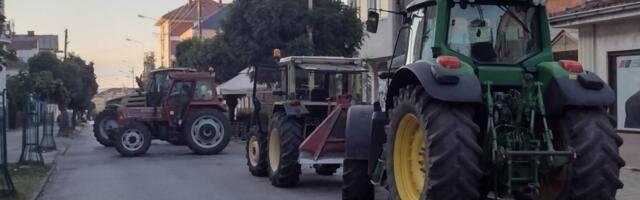 Protest račanskih poljoprivrednika zbog cene suncokreta