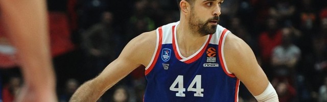 Simon i Larkin zatrpali Himki