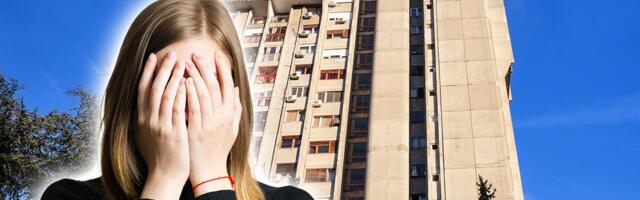 NEOČEKIVAN GOST ZASPAO NA BALKONU ZGRADE: Žena pokušala da ga otera, ali bezuspešno! Zbog uspavanog uljeza reagovale nadležne službe (FOTO)