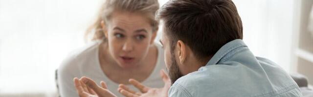 Mračna strana znakova: Device tvrdoglave, Bikovi ljubomorni