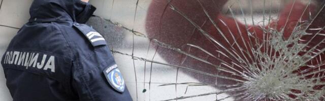 POTPUNO DEMOLIRAN POZNATI RESTORAN U BEOGRADU! Tokom noći razlupana sva stakla, radnici zatekli jeziv prizor!