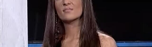 OTPEVALA "ADRENALIN", PA BATALILA MIKROFON I POSTALA OVO! Danas živi sa FUDBALEROM i nosi ovo ZVANJE