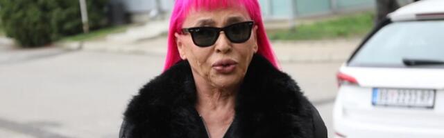 KAKVA BAKA, TAKVA UNUKA! I mala mezimica Zorice Brunclik ima roze kosu! (Foto)