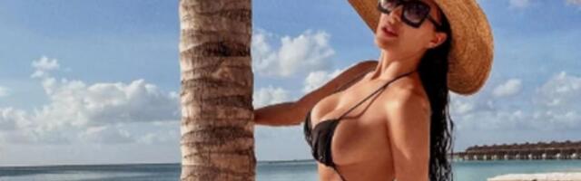 Cecine slike u bikiniju MORATE da pogledate: Gazi šestu deceniju, a kad se skine nastaje haos