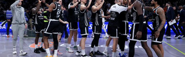 Zvanično! Centar napustio Partizan - Već je predstavljen u novom klubu