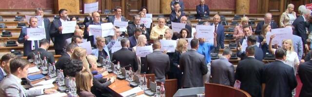 Ili onemogućiti ili bojkotovati rad skupštine!