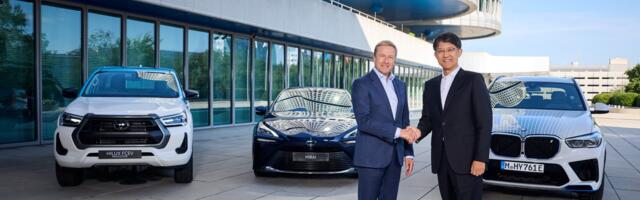 BMW kleknuo ispred Toyote