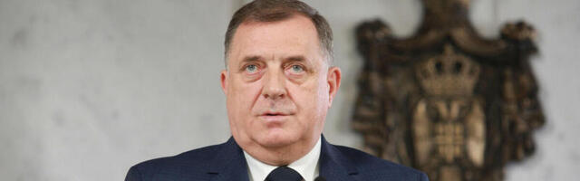 Prvi snimak iz Istočnog Sarajeva! Žandarmerija sa dugim cevima došla po Milorada Dodika! (VIDEO)