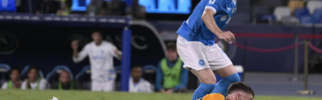 MILINKOVIĆ-SAVIĆ SA KLUPE GLEDAO GOLEADU Napoli u sjajnom meču srušio Pizu
