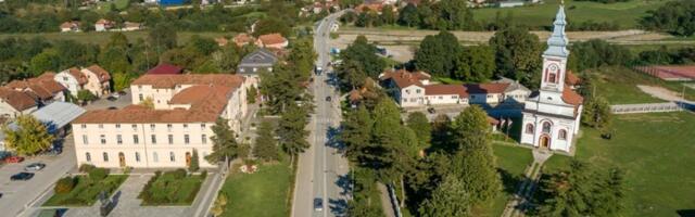 Crta povlači posmatrače iz Mionice: Mobilni tim napadnut na parkingu, prisutni policajci nisu reagovali