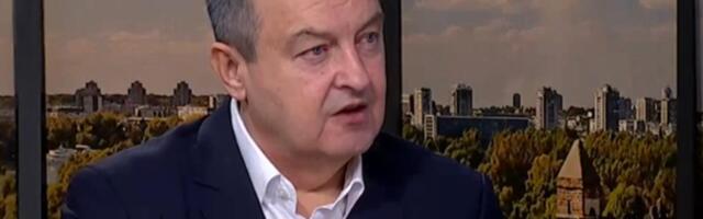 NADAM SE DA SMO IZAŠLI IZ HAOSA I LUDILA, ŽELIM NAM DOSADNU GODINU: Dačić za Kurir televiziju o blokadama i najavljenim izborima - Vučić im izlazi u susret