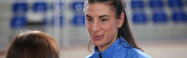 Ivana Španović slavila na neobičnom mitingu, pa srela proslavljenu drugaricu, nije mogla da veruje koga vidi