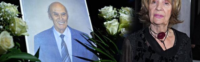 "Da sam ja umrla i on bi došao kod mene": Lepa Lukić sa polomljenom nogom na komemoraciji Bajiću