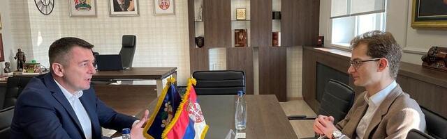 Директор Аустријског културног форума и аташе за културу амбасаде Аустрије у посети Горњем Милановцу