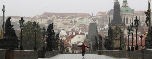 U Češkoj dnevno skoro 10.000 zaraženih virusom korona