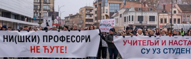 Profesori, taksisti i građani organizuju se i ići će po niške studente u Kragujevac