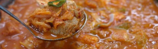 Miris kuvanog kupusa vam smeta? Evo kako da ga skuvate, a da kuća ne zamiriše