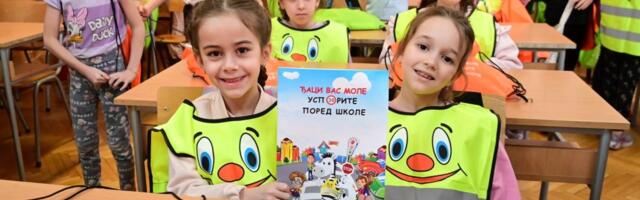 Akciјa "Đaci vas mole, usporite pored škole" u opštini Surčin