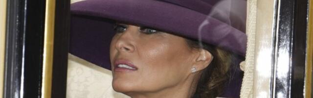 "LAMPA IZ PRODAVNICE NAMEŠTAJA": Društvene mreže se usijale zbog ovakvog izdanja MELANIJE TRAMP! (FOTO)