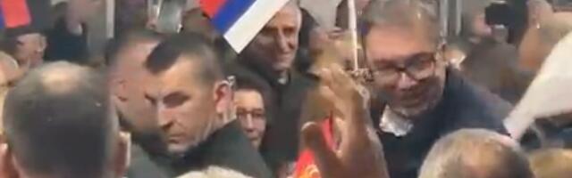 PREDSEDNIK VUČIĆ NIJE KRIO OSMEH NA LICU Fenomenalno, pogledajte kako ga je Negotin danas dočekao! (VIDEO)