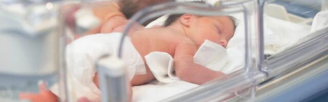 U ISTOJ SEKUNDI ROĐENA DVA DEČAKA! Ovo su prve bebe koje su došle na svet u 2026.: Devojčica "zakasnila" samo 6 sekundi!