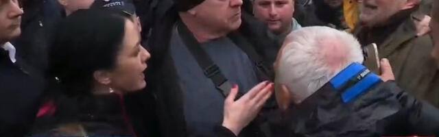 Протест у Лозници обележен увредама и храбрим иступом градоначелнице (видео)