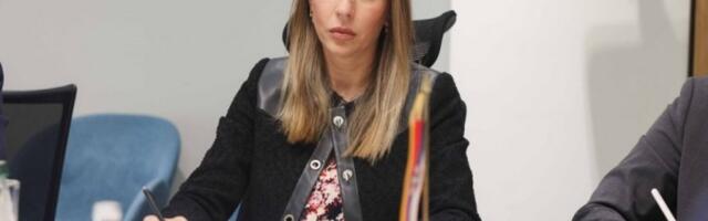 "POSTOJI CRVENA LINIJA PREKO KOJE NEĆEMO DA PREĐEMO"! Hitan sastanak o prodaji NIS završen posle ponoći! (FOTO)