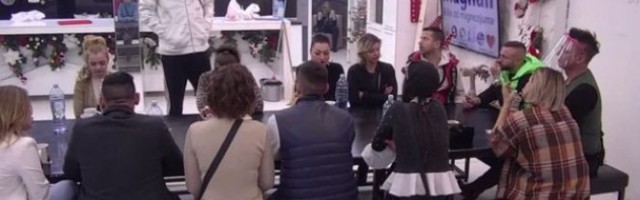 OVO SIGURNO NISU OČEKIVALI! Ša ustao, pa JASNO I GLASNO postavio NJIH dvoje za potrčke! /VIDEO/