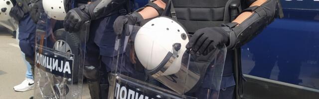 Plate srpskih policajaca od 80 do 300 hiljada dinara