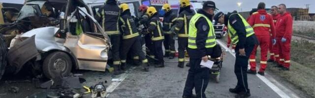 EVO ZAŠTO JE JUČE NA PUTU IRIG-RUMA POGINULO ČETVORO RADNIKA: Ustale rano da idu u nadnicu, vozač bio iskusan!