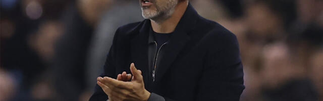 Horor, huligani Makabija hteli da linčuju Žarka Lazetića - Bacali baklje i dimne bombe na stan srpskog trenera