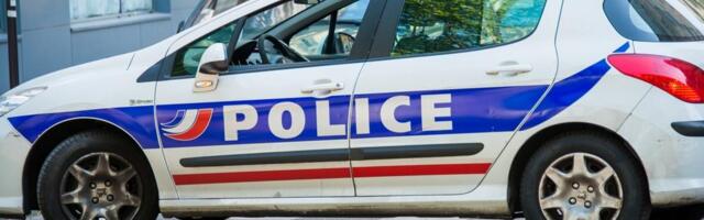 MUŠKARAC PRETIO NOŽEM POLICAJCU, ONI GA UBILI! Incident na Korzici: Pokušali da ga smire pištoljem sa strujnim udarom, on NASTAVIO DA NASRĆE